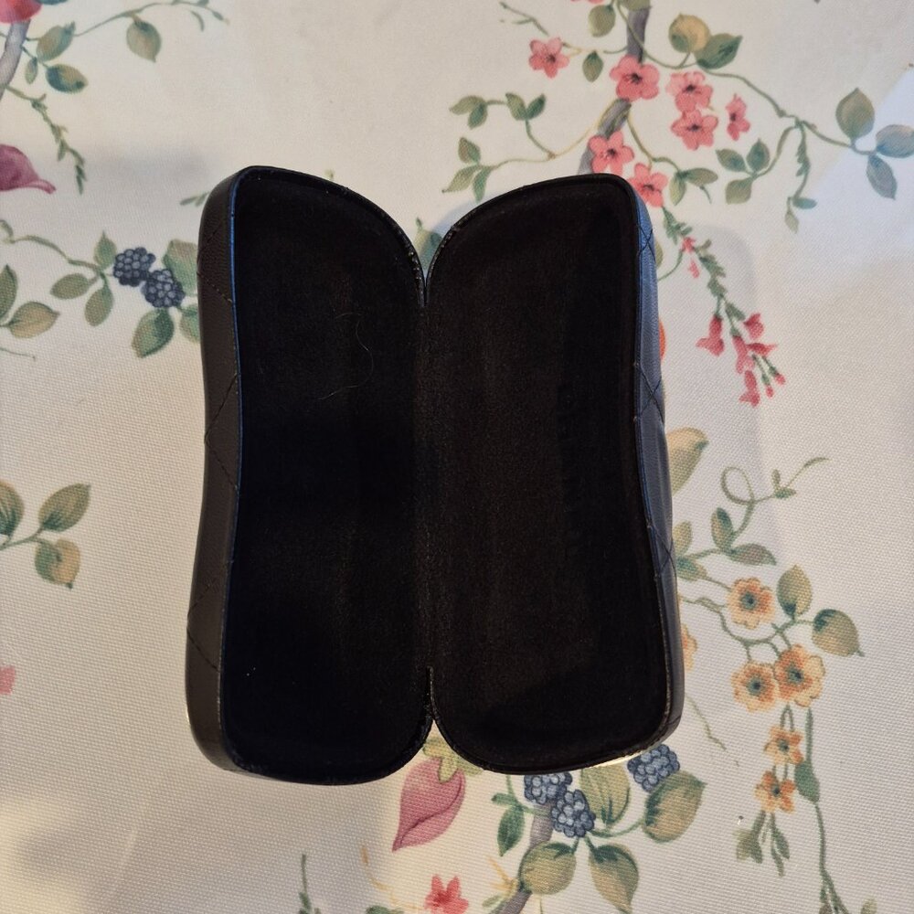 CHANEL vintage glasses case - Picture 2 of 3